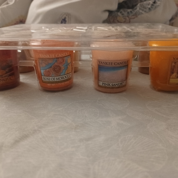 12 Mini Yankee Candles - Picture 3 of 4